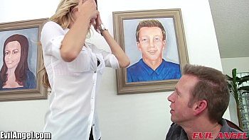 findblonde gets laid