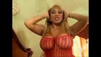 saggy titts mature