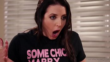 laura get massage